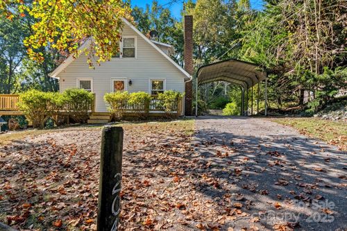 204 Hemlock Ln, Moravian Falls, NC, 28654-9637 | Card Image