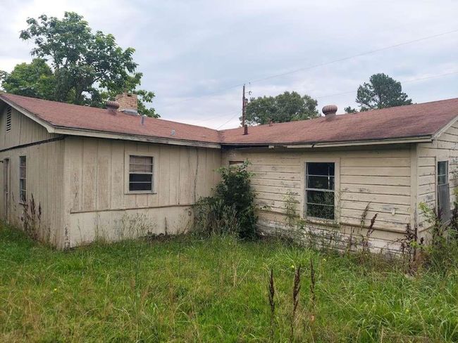 302 Greggory Ln, House other with 4 bedrooms, 2 bathrooms and null parking in Gladewater TX | Image 5