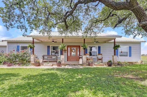2271 County Road 112, Burnet, TX, 78611-5770 | Card Image