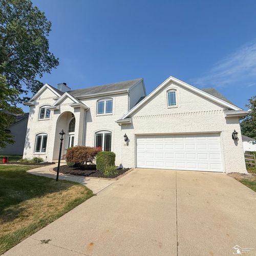 8325 Waterford Dr, Lambertville, MI, 48144-8618 | Card Image