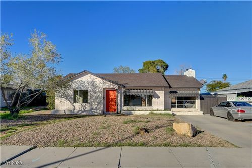 817 Canosa Ave, Las Vegas, NV, 89104-2818 | Card Image