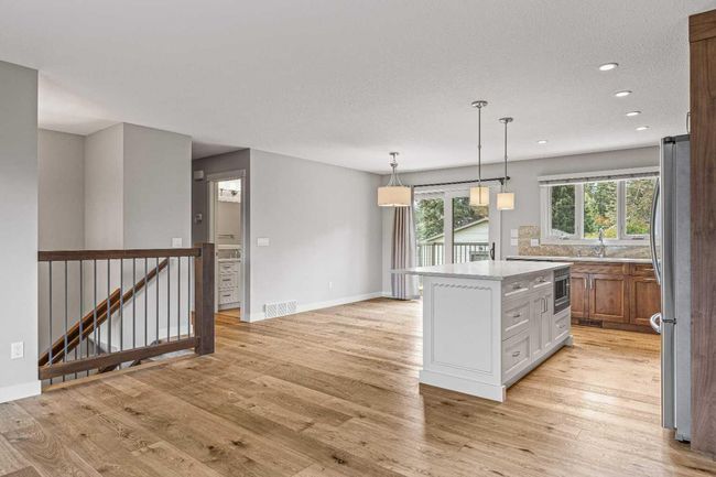 949 13 St, House other with 3 bedrooms, 2 bathrooms and 4 parking in Canmore AB | Image 5