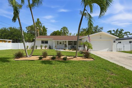 1819 Maryland Ave Ne, ST PETERSBURG, FL, 33703-3325 | Card Image