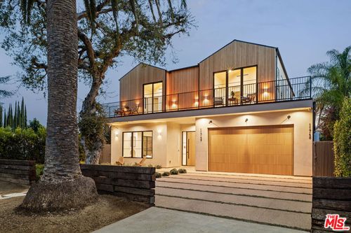 11746 La Maida St, Valley Village, CA, 91607-3226 | Card Image