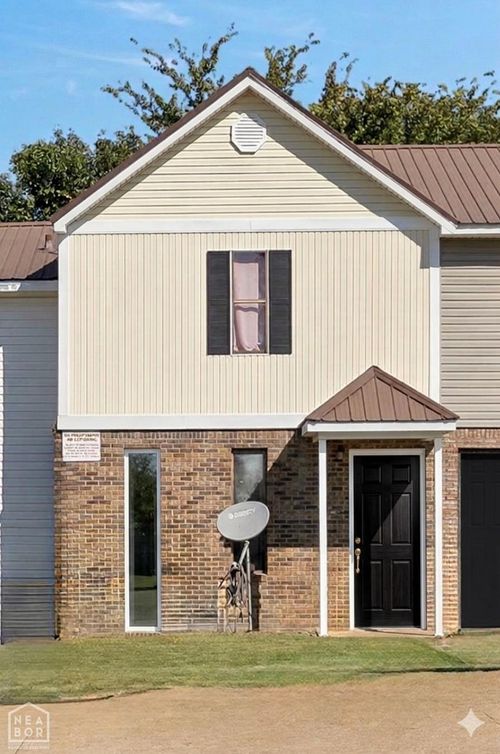 1810 Cedar Heights Dr, Jonesboro, AR, 72401-2370 | Card Image