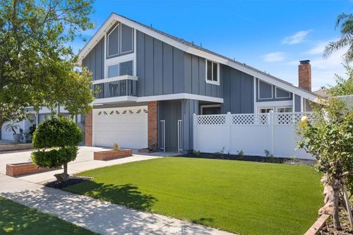 20220 Elkwood St, Winnetka, CA, 91306-2314 | Card Image