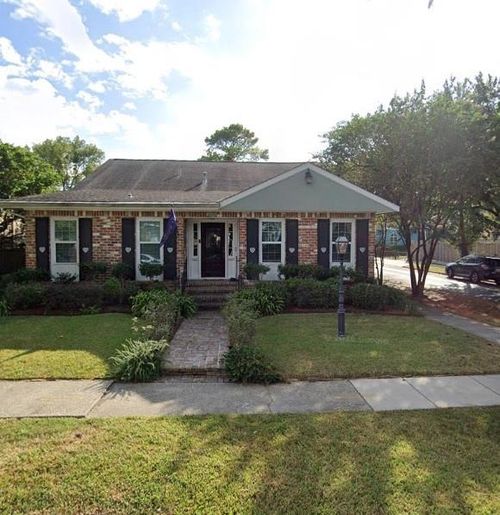 7325 Sycamore St, New Orleans, LA, 70118-5424 | Card Image