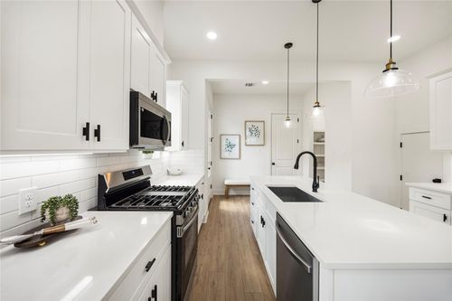 3107 Stonewall St, Houston, TX, 77020-8231 | Card Image