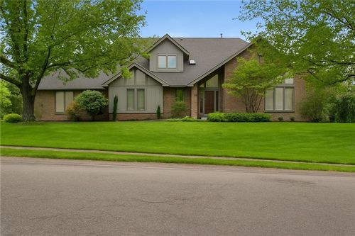 1803 Villa Dr, Gibsonia, PA, 15044-7445 | Card Image