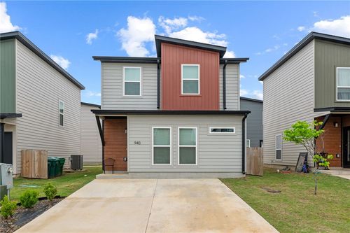 940 Ventnor Ave, Bentonville, AR, 72713-4073 | Card Image