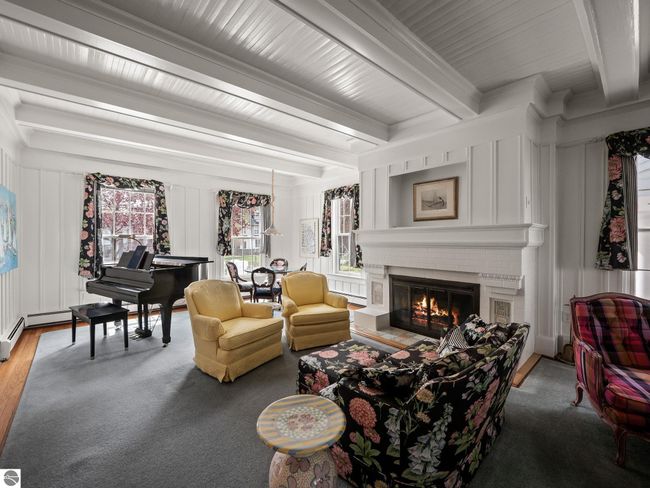 431 Michigan Ave, House other with 10 bedrooms, 7 bathrooms and null parking in Charlevoix MI | Image 14