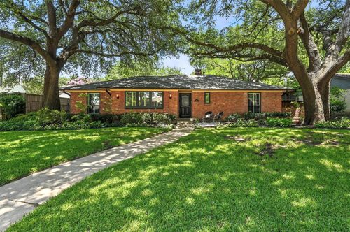 926 Chadwick Dr, Richardson, TX, 75080-4903 | Card Image