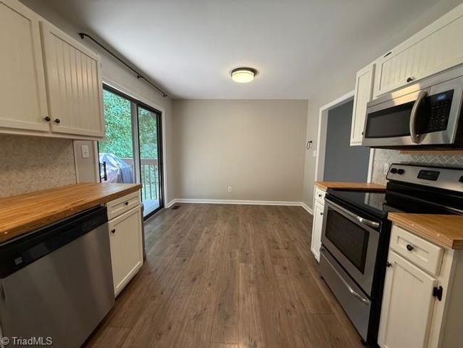 Dining | Image 4
