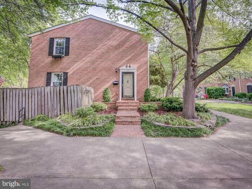 514 S Henry St, ALEXANDRIA, VA, 22314-3920 | Card Image