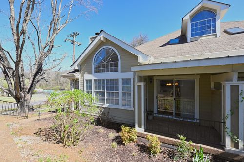 apt-18d-129 Cherry Hill Dr, Hendersonville, TN, 37075-4045 | Card Image