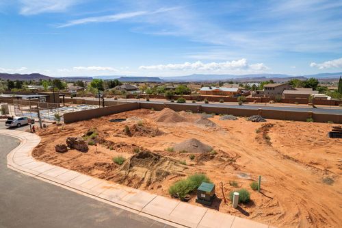 30-782 E Crimson Flare Ln, Ivins, UT, 84738-6781 | Card Image