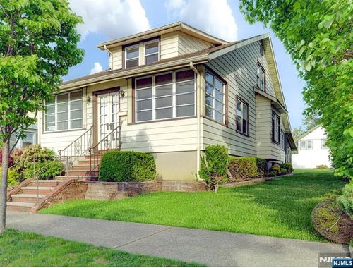 213 4th Ave, Hawthorne, NJ, 07506-1547 | Card Image