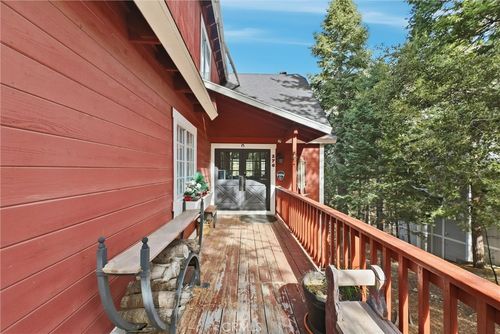 26355 Walnut Hills Dr Aka 276 Augusta Court, Lake Arrowhead, CA, 92352 | Card Image