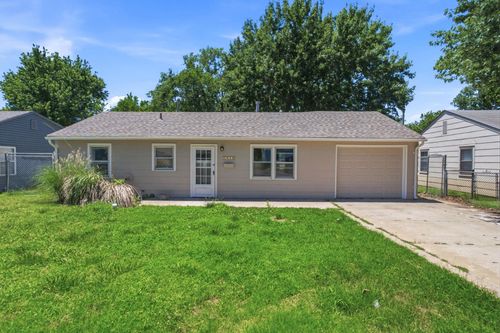 4949 S Cedardale Ave, Wichita, KS, 67216-3406 | Card Image