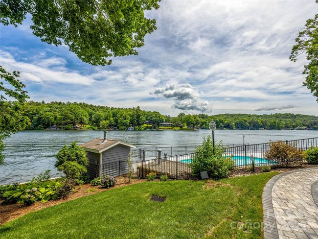 66 Country Club Village Drive, Condo with 3 bedrooms, 3 bathrooms and null parking in Lake Toxaway NC | Image 31