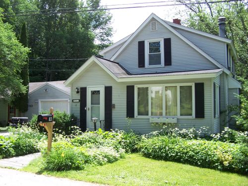 83 Elmwood Road, Auburn, ME, 04210 | Card Image