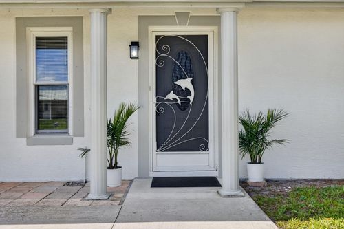 592 Sw Banks Ter, Port St. Lucie, FL, 34953-2915 | Card Image