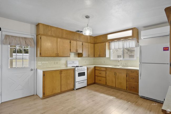 Kitchen in main house | Image 13