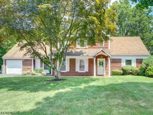 15 Crown Rd, Somerset, NJ, 08873-4130 | Card Image