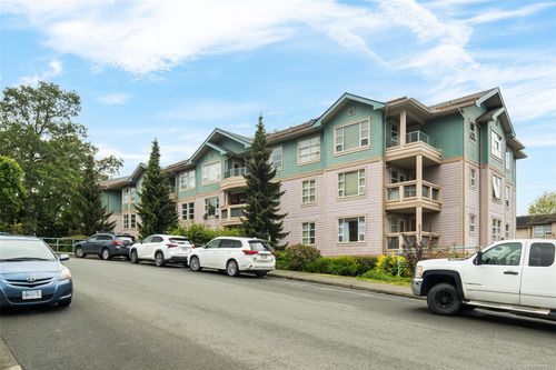 306-799 Blackberry Rd, Saanich, BC, V8X5J3 | Card Image