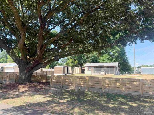 4769 Pine Ln, PACE, FL, 32571-1351 | Card Image