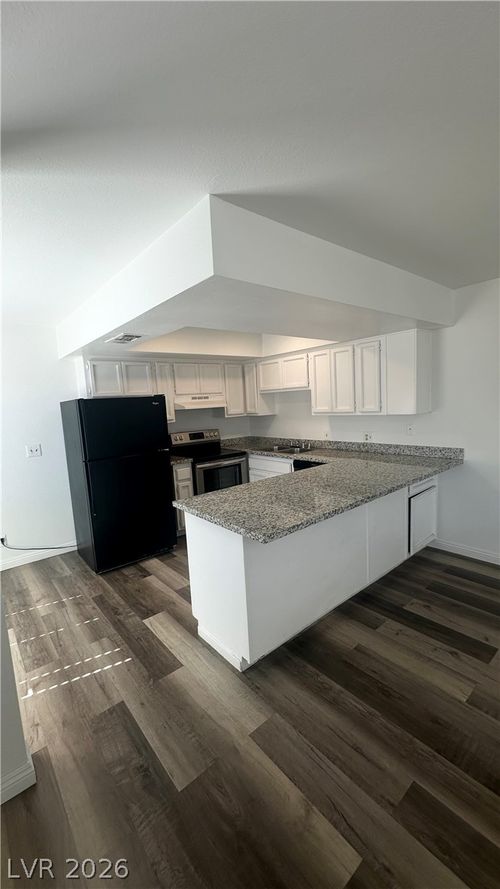 233-4300 N Lamont St, Las Vegas, NV, 89115-2430 | Card Image