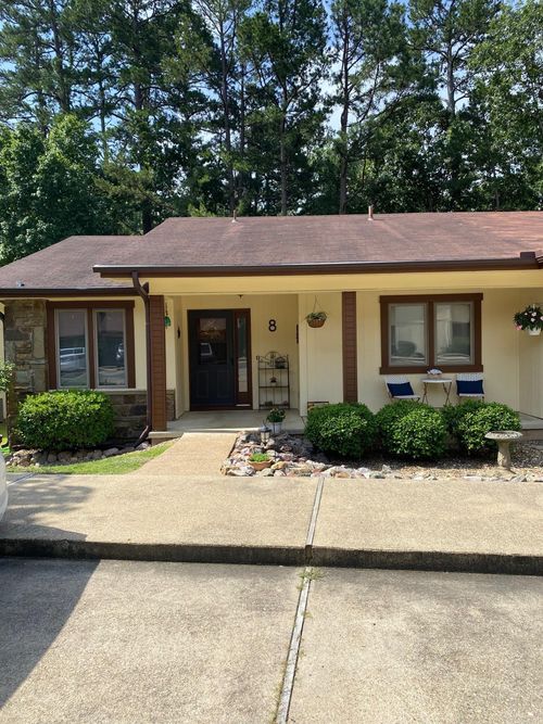 8 Lindsay Ln, Hot Springs Village, AR, 71909-5105 | Card Image