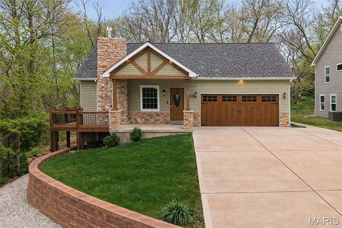 10206 Hawthorn Rd, Foristell, MO, 63348-2594 | Card Image