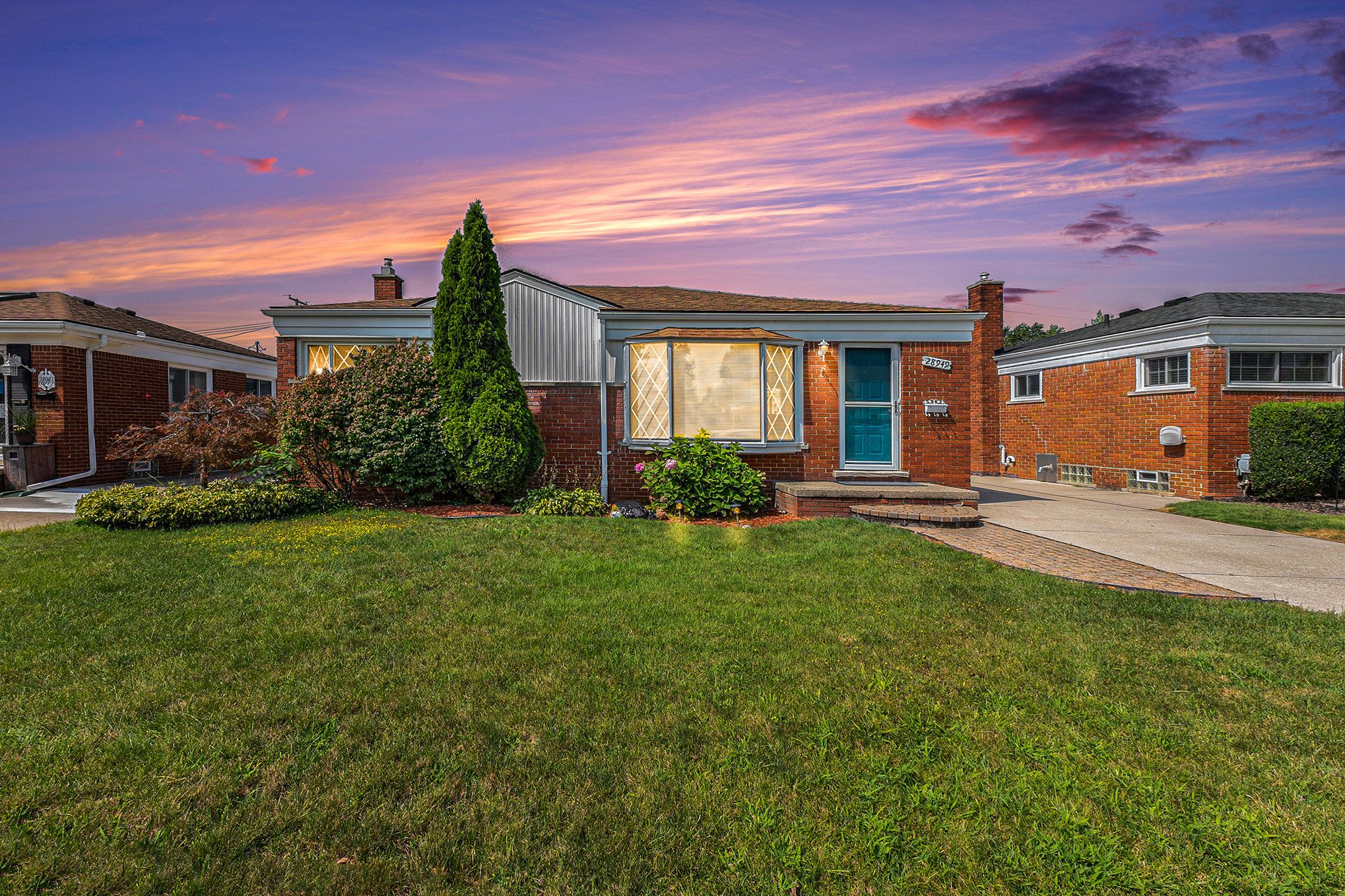 Grant St, Saint Clair Shores, MI 48081