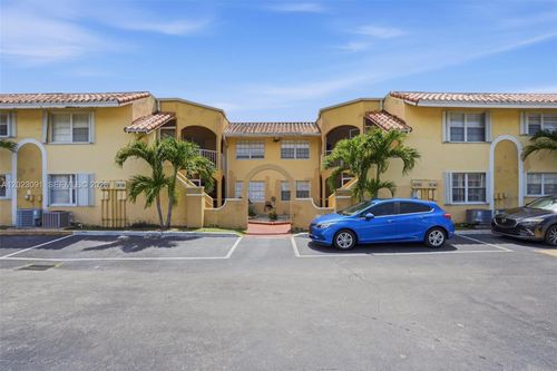 11-15635 Sw 74th Cir Dr, Miami, FL, 33193 | Card Image