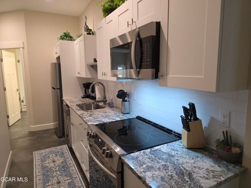 104-800 Park Ave, Grand Lake, CO, 80447-5453 | Card Image