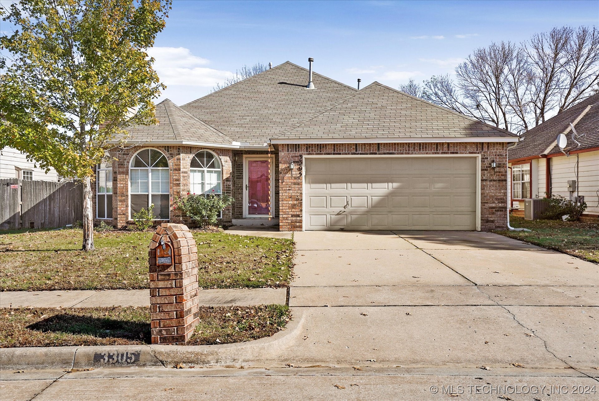 3rd St, Broken Arrow, OK 74012