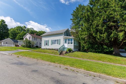 631 Center St, Corry, PA, 16407-2217 | Card Image