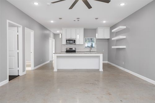 1007 Chase St, Denison, TX, 75020-6916 | Card Image