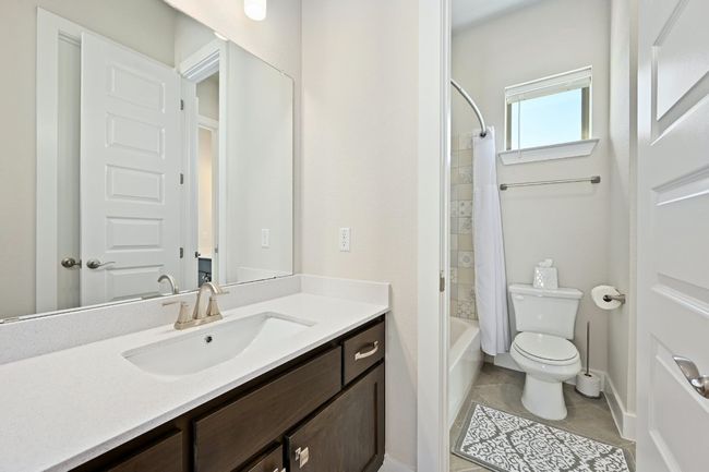 Jack and Jill Full Bath | Image 20