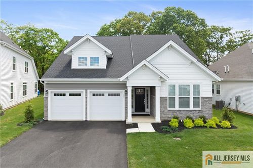 55 Longwood Dr, Monroe, NJ, 08831-1549 | Card Image