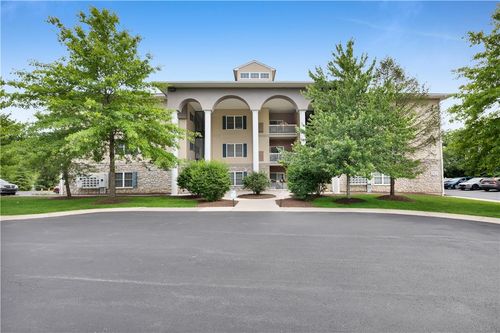 205-252 N Walnut St, Bath, PA, 18014-1207 | Card Image