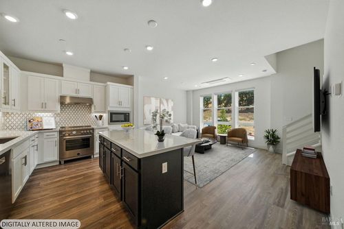 206 Verandah Ave, Novato, CA, 94945-1130 | Card Image