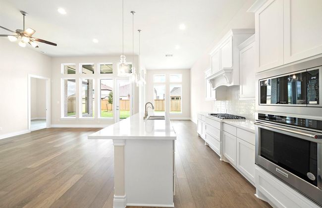 12406 Drifting Oakwood Ln, House other with 4 bedrooms, 3 bathrooms and 3 parking in Cypress TX | Image 14