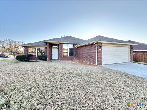 210 Black Hawk Trl, Harker Heights, TX, 76548-2008 | Card Image