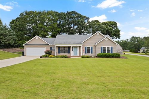 145 Brook Meadow Ln, Liberty, SC, 29657-4614 | Card Image