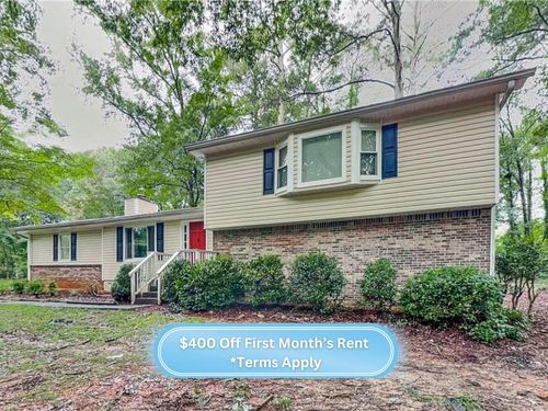 4579 N Woodlake Ln Se, Conyers, GA, 30013-4618 | Card Image