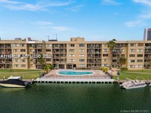 apt-111-301 Golden Isles Dr, Hallandale Beach, FL, 33009-5860 | Card Image