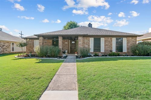 1693 Autumn Breeze Ln, Lewisville, TX, 75077-5414 | Card Image
