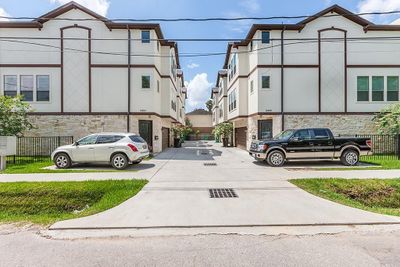 Welcome Home. No need to look further. This house is located minutes from Memorial park, downtown, Washington Corridor and has easy access to I-10 and other highways. | Image 1